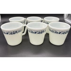 Vintage Pyrex #1410 Coffee Mug, OLD TOWN BLUE ONION Milk Glass Mug Cup D Handle